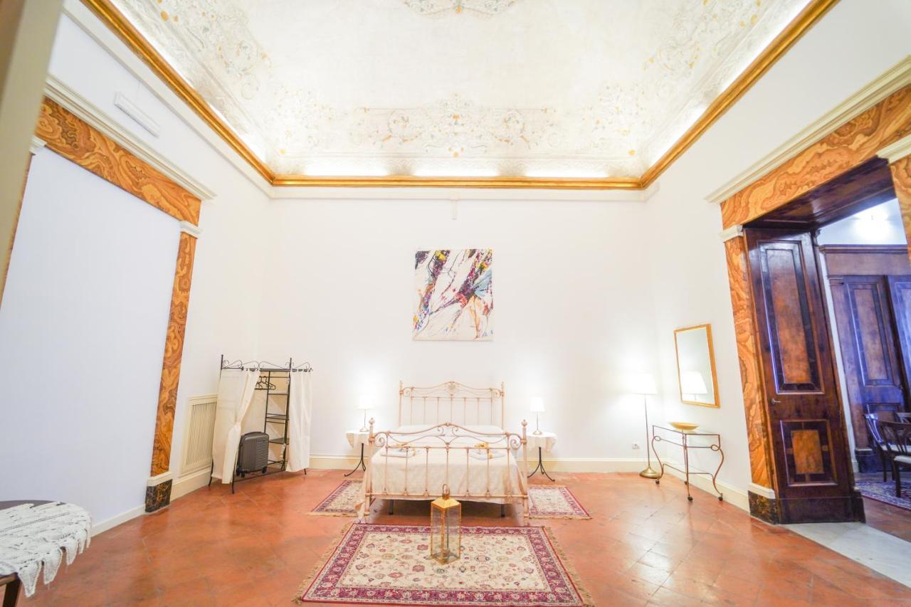 Casa Napoletana - Culture Apartment เนเปิลส์ ภายนอก รูปภาพ
