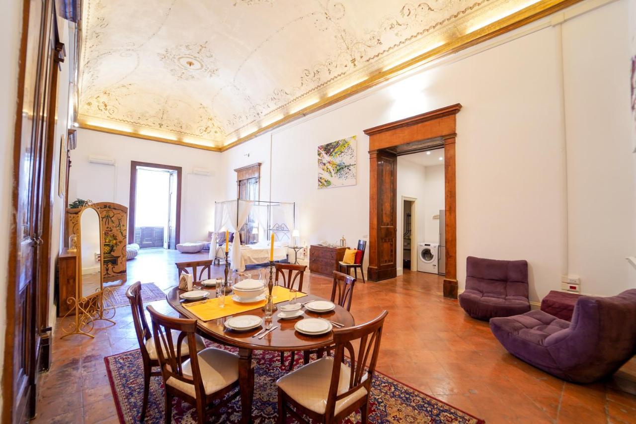 Casa Napoletana - Culture Apartment เนเปิลส์ ภายนอก รูปภาพ