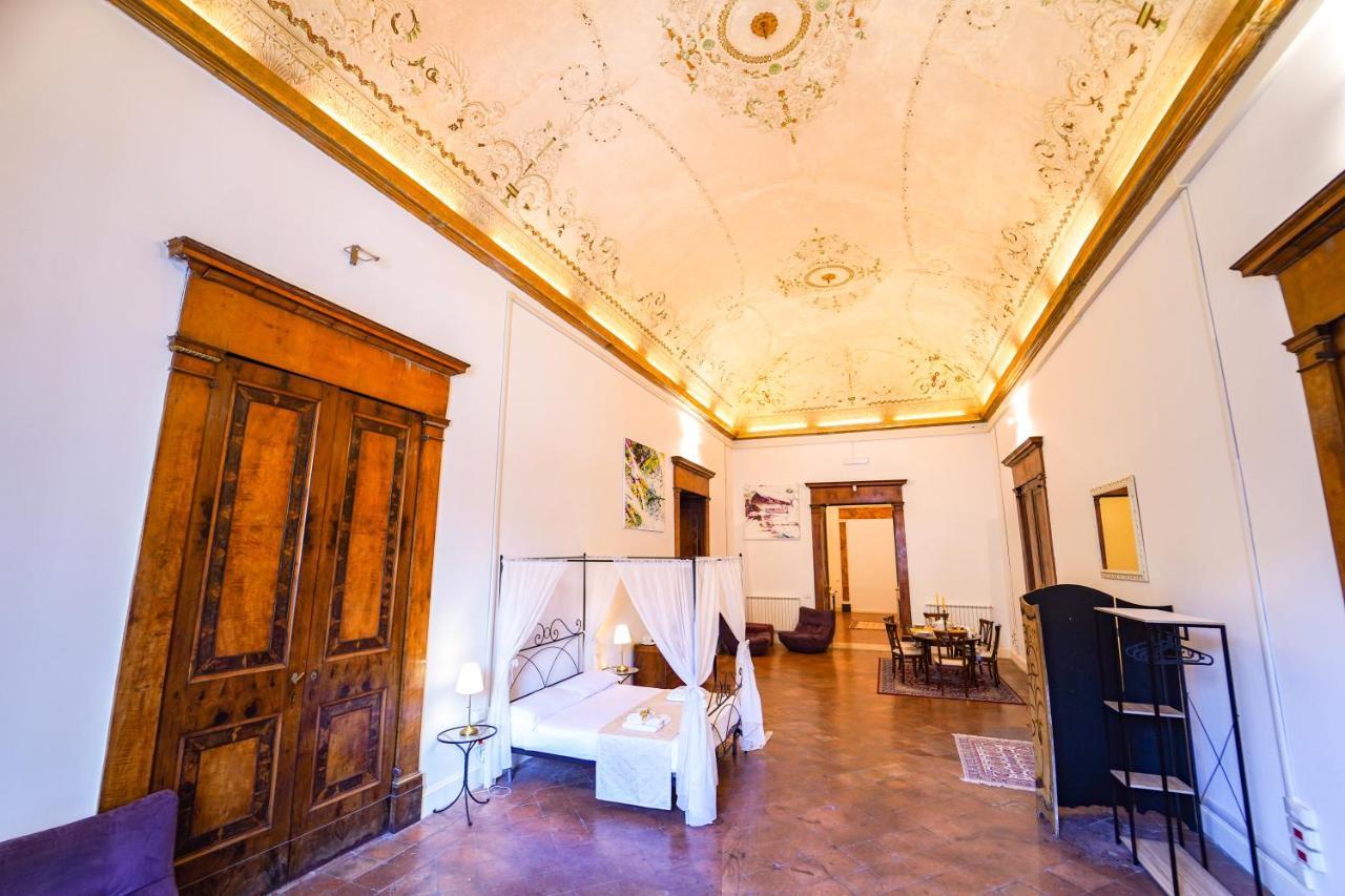 Casa Napoletana - Culture Apartment เนเปิลส์ ภายนอก รูปภาพ