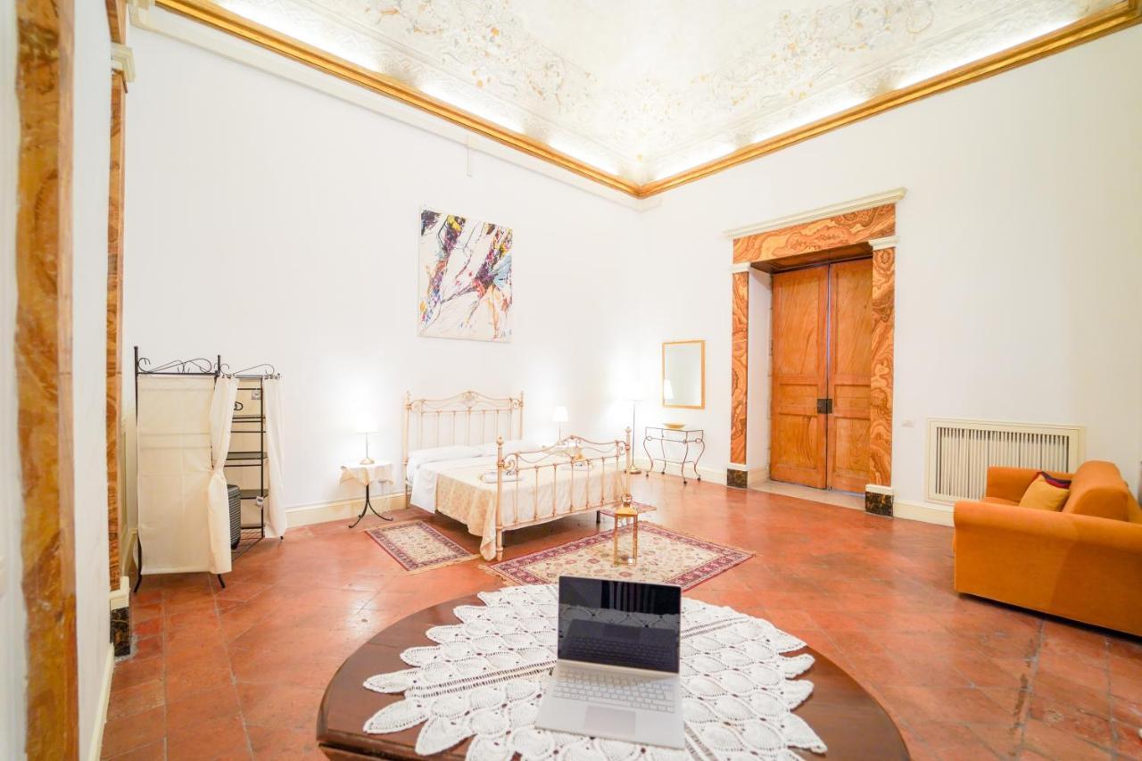 Casa Napoletana - Culture Apartment เนเปิลส์ ภายนอก รูปภาพ