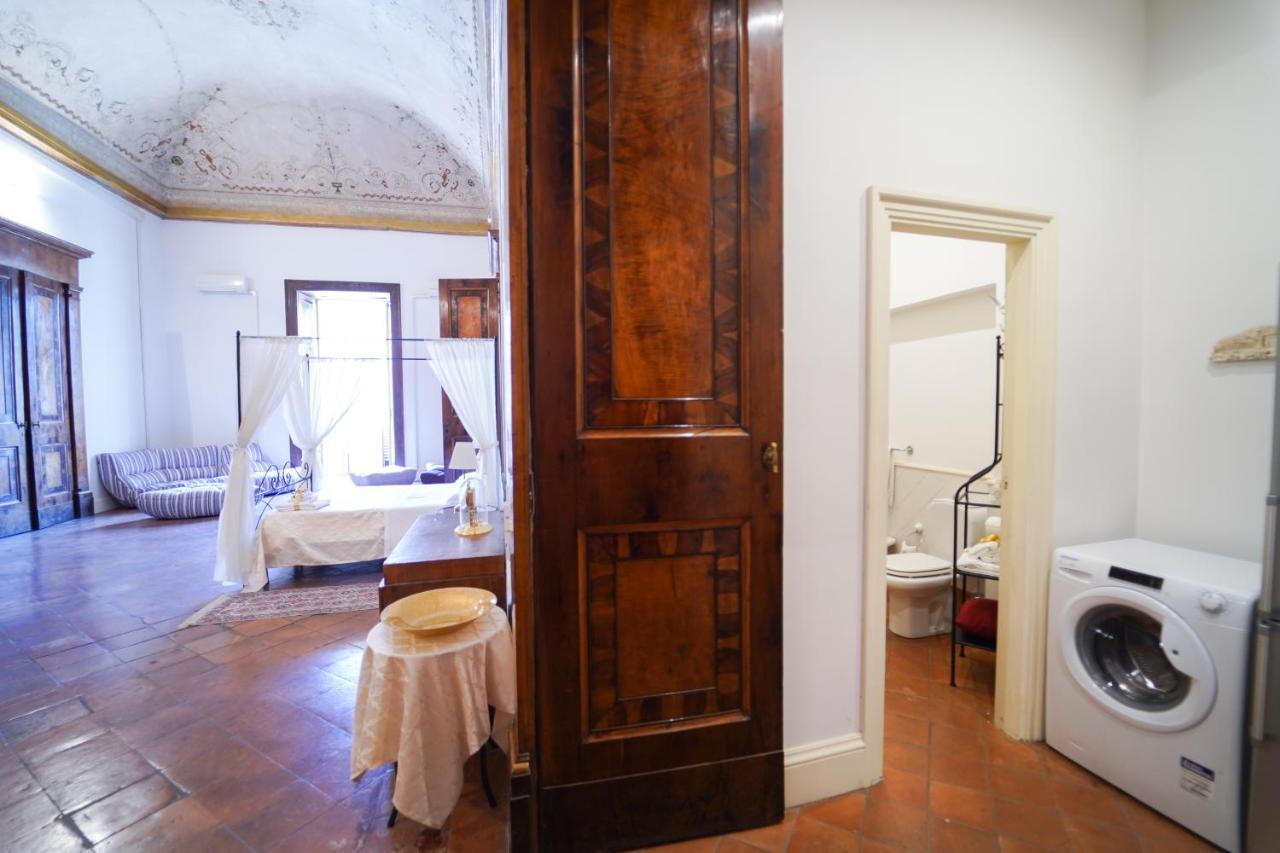 Casa Napoletana - Culture Apartment เนเปิลส์ ภายนอก รูปภาพ