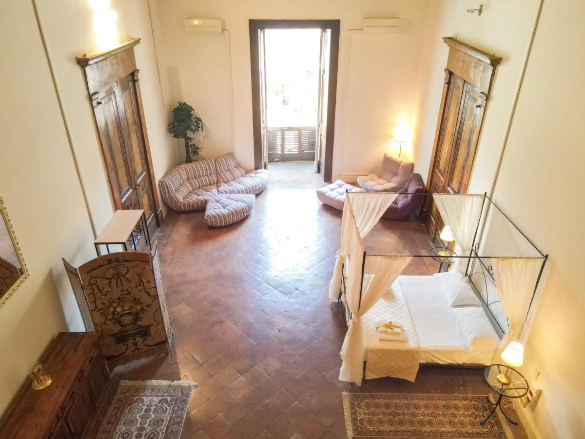 Casa Napoletana - Culture Apartment เนเปิลส์ ภายนอก รูปภาพ
